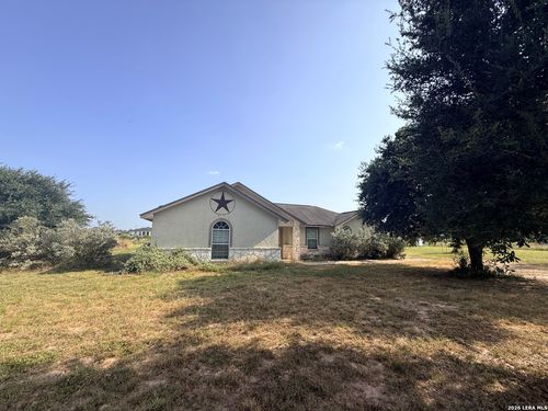 116 Palomino Trl, Natalia, TX, 78059-2650 | Card Image