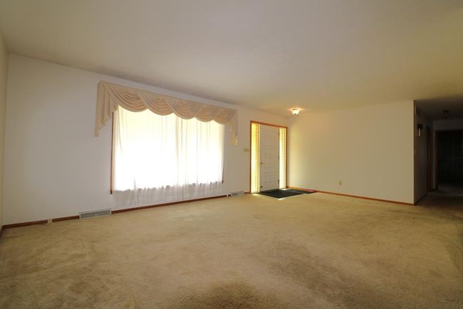 119 Fairway Cir, House other with 3 bedrooms, 2 bathrooms and 2 parking in Norwalk OH | Image 8