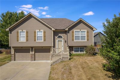 1308 Amber Lane, House other with 3 bedrooms, 2 bathrooms and null parking in Kearney MO | Image 1