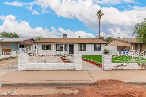 2024 W Roeser Rd, Phoenix, AZ, 85041-3738 | Card Image