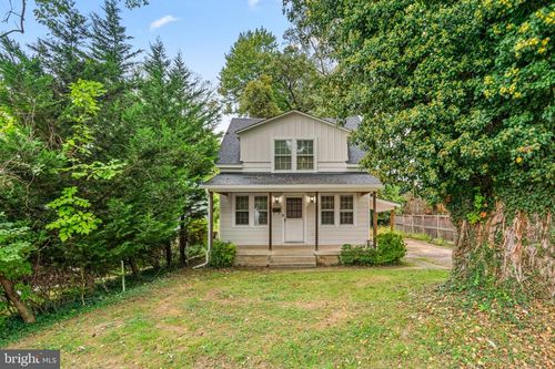 715 Anderson Ave, ROCKVILLE, MD, 20850-2104 | Card Image