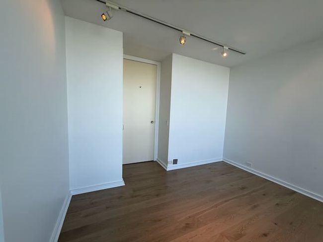 APT-1819 - 910 N Lake Shore Dr, Condo with 3 bedrooms, 2 bathrooms and 1 parking in CHICAGO IL | Image 27