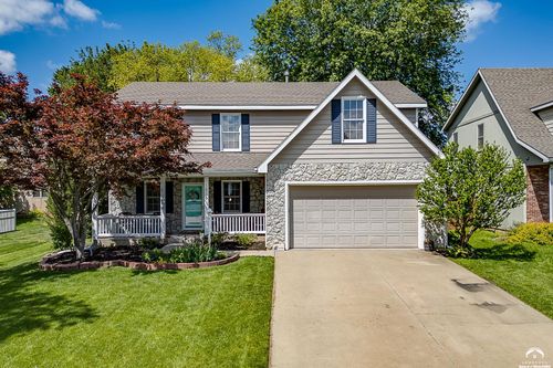 1816 Carmel Dr, Lawrence, KS, 66047-1852 | Card Image
