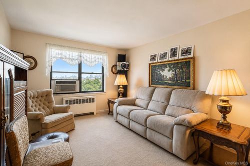 3l-5224 65th Place, New York, NY, 11378 | Card Image