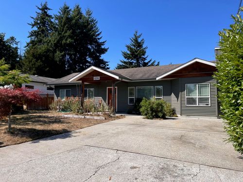 5756 Neptune Rd, Sechelt, BC, V7Z3A6 | Card Image
