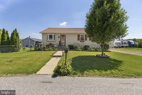 607 Patuxent Ave, ROSEDALE, MD, 21237-3129 | Card Image