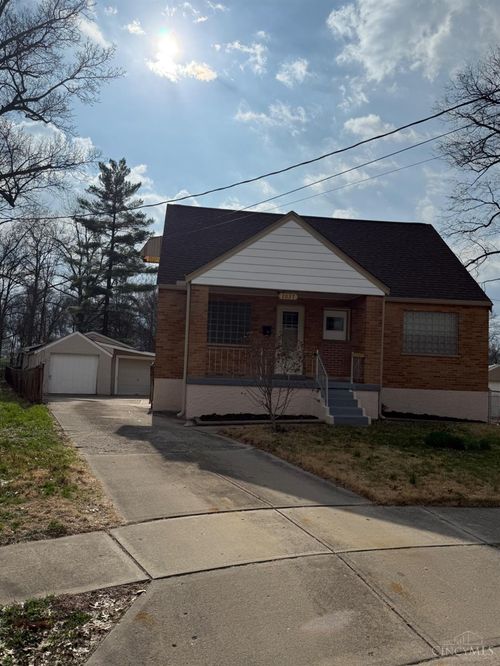 2037 Carpenter, North College Hill, OH, 45239 | Card Image