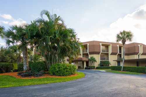 335-5188 Woodland Lakes Dr, Palm Beach Gardens, FL, 33418-3975 | Card Image