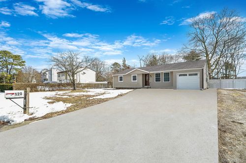 120 Evergreen Ave, Brentwood, NY, 11717-4119 | Card Image