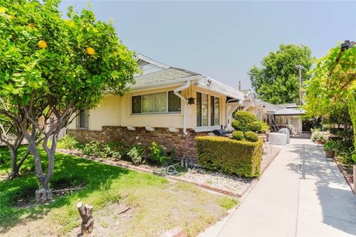 6024 Coldwater Canyon Ave, North Hollywood, CA, 91606-4370 | Card Image