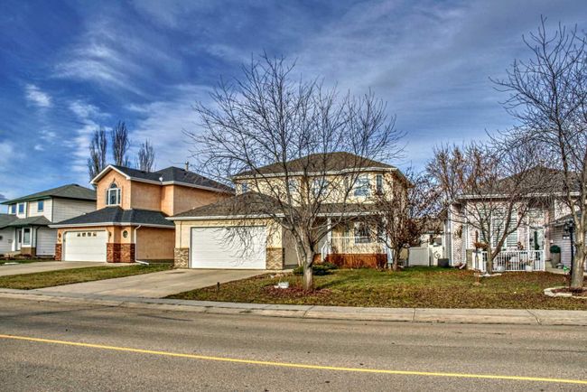 62 Kingston Drive, Home with 4 bedrooms, 3 bathrooms and 2 parking in Red Deer AB | Image 50