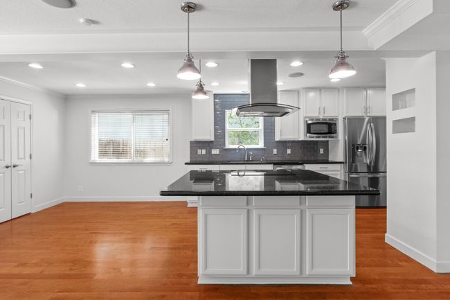 6520 Heron Dr, House other with 4 bedrooms, 3 bathrooms and 2 parking in Austin TX | Image 11