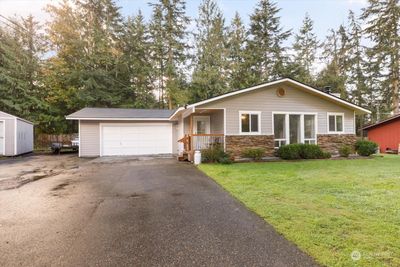 4479 Woodland Circle, House other with 3 bedrooms, 1 bathrooms and 2 parking in Oak Harbor WA | Image 2