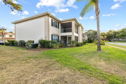 321-3402 Latania Dr, TAMPA, FL, 33618-4748 | Card Image