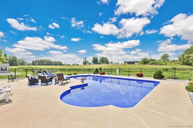 197 Shadow Pond Ln, House other with 4 bedrooms, 4 bathrooms and 6 parking in Suffield CT | Image 37
