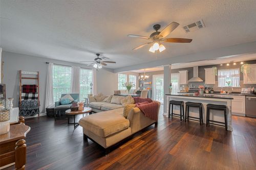 5514 Avenue M, Santa Fe, TX, 77510-8709 | Card Image