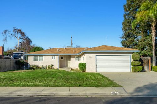 487 W San Jose Ave, Clovis, CA, 93612-2337 | Card Image