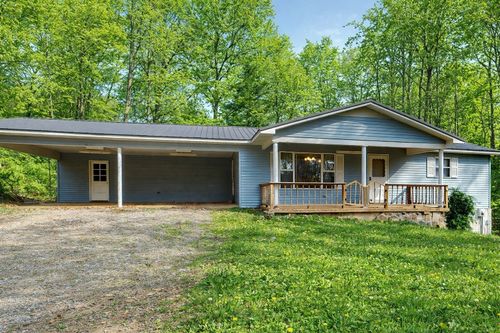 1135 Mink Branch Rd, Waynesboro, TN, 38485-4212 | Card Image