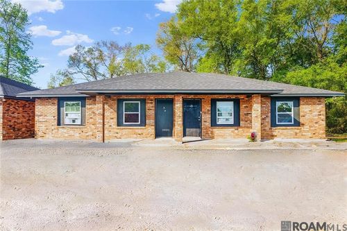 40063 W I 55 Service Rd, Ponchatoula, LA, 70454-6401 | Card Image