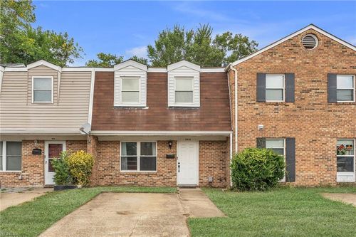 5818 Pickering St, Virginia Beach, VA, 23462-5623 | Card Image