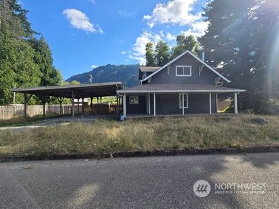 575 Main Avenue, House other with 3 bedrooms, 1 bathrooms and 2 parking in Morton WA | Image 3