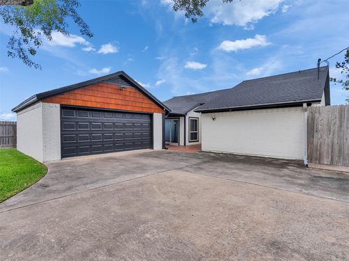 2703 Shady Ln, Webster, TX, 77598-6001 | Card Image