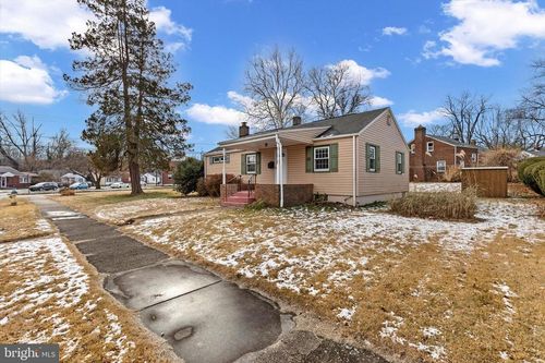 100 Rosemont Ave, NEW CUMBERLAND, PA, 17070-2049 | Card Image