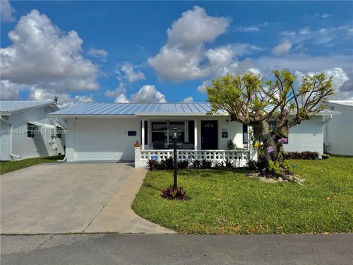 2105 Sw Park Dr, Boynton Beach, FL, 33426-5309 | Card Image