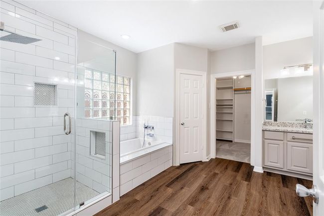 12014 Via Davinci Ln, House other with 5 bedrooms, 5 bathrooms and 3 parking in Cypress TX | Image 31