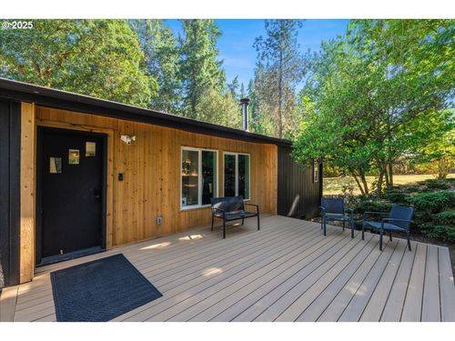 10580 Ne Fox Farm Rd, Dundee, OR, 97115-9119 | Card Image
