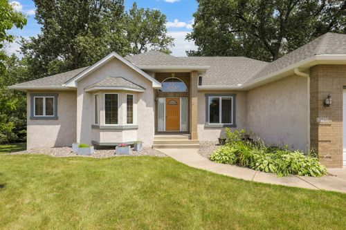 2510 Wexford Ct, New Brighton, MN, 55112-3147 | Card Image