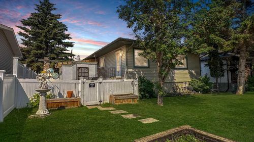 1328 24 St, Didsbury, AB, T0M0A2 | Card Image