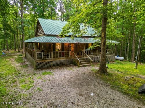 301 Joe Barnett Rd, Jamestown, TN, 38556-5901 | Card Image