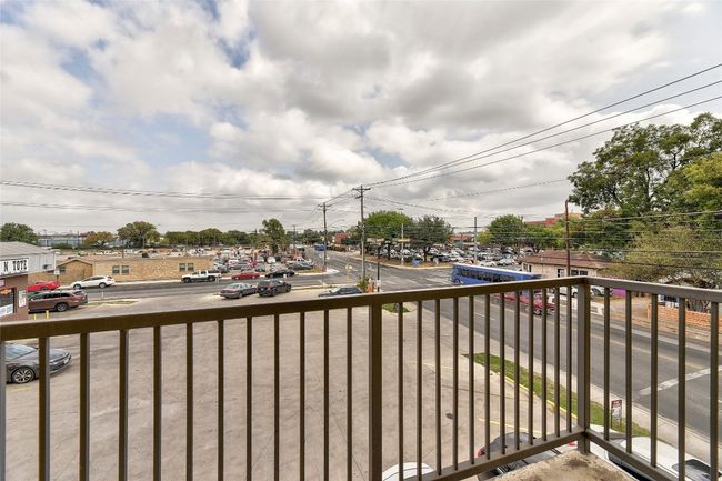 APT-202 - 420 N Pleasant Valley Rd, Condo with 1 bedrooms, 1 bathrooms and 1 parking in Austin TX | Image 14