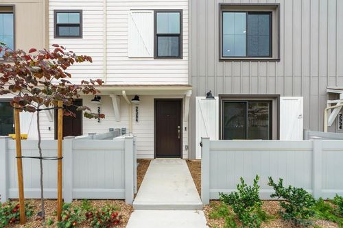 2564 Delphinium Ln, Carlsbad, CA, 92008-3879 | Card Image