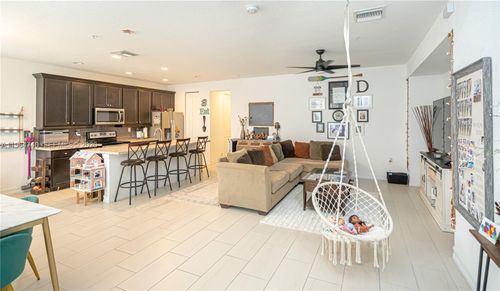 11660 Sw 13th Ct, Pembroke Pines, FL, 33025-4839 | Card Image