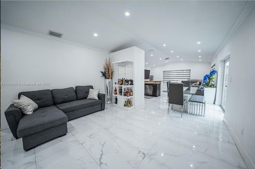 17404 Sw 142nd Pl, Miami, FL, 33177-6662 | Card Image