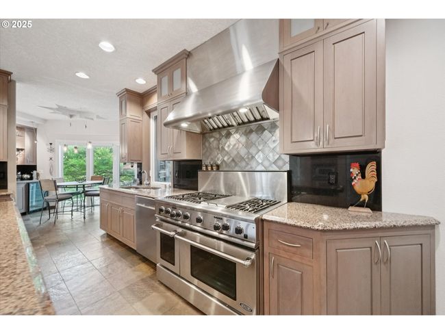 1276 Nw Meadows Dr, House other with 4 bedrooms, 3 bathrooms and 3 parking in McMinnville OR | Image 17