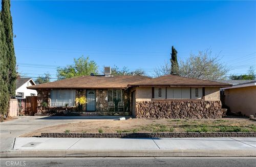 1017 W Avenue H8, Lancaster, CA, 93534 | Card Image