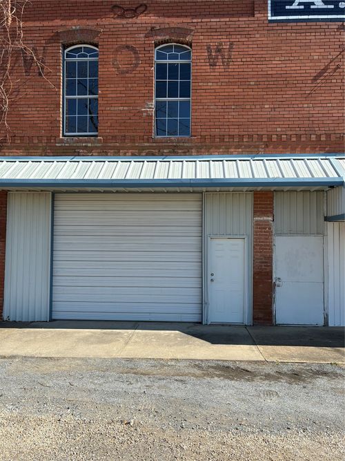 204 N Main St, Ector, TX, 75439-2014 | Card Image