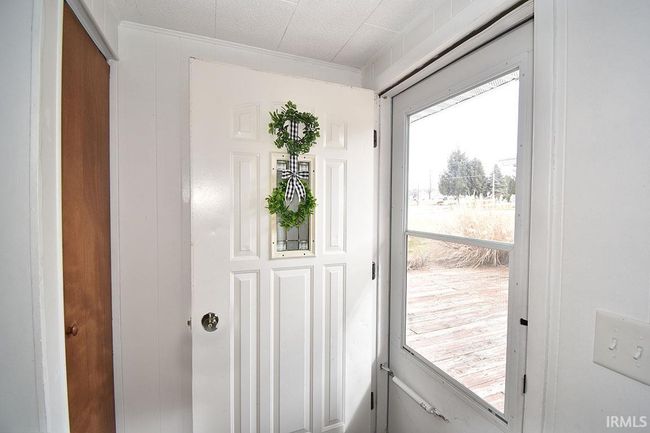 11393 Ne Wawasee Dr, House other with 3 bedrooms, 2 bathrooms and null parking in Syracuse IN | Image 8