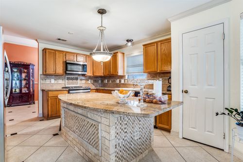 1805 Pecan View Dr, Garland, TX, 75040-4483 | Card Image