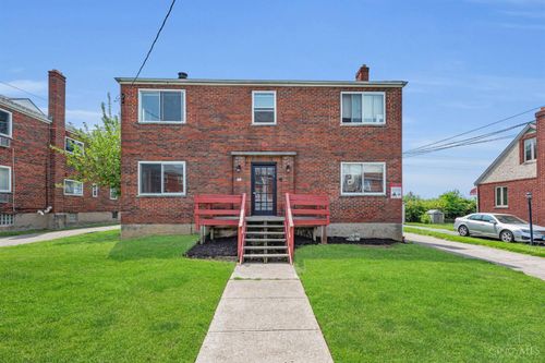 629 Maple Dr, Reading, OH, 45215-4931 | Card Image