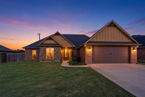 330 Koby Cir, Sulphur Springs, TX, 75482-7817 | Card Image