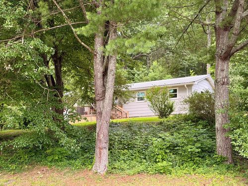 203 Jones St, Blairsville, GA, 30512-3515 | Card Image
