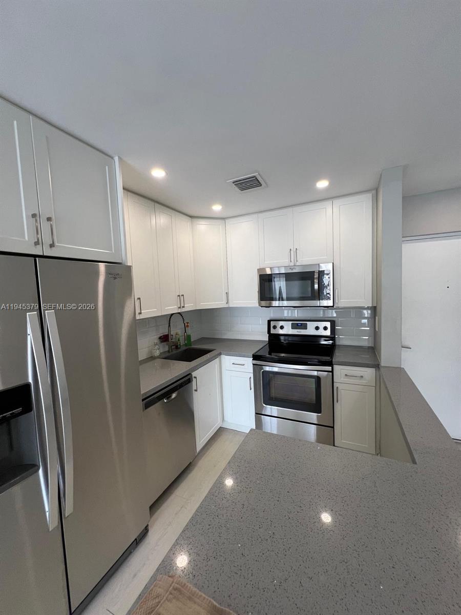 Residential in North Miami Beach 3