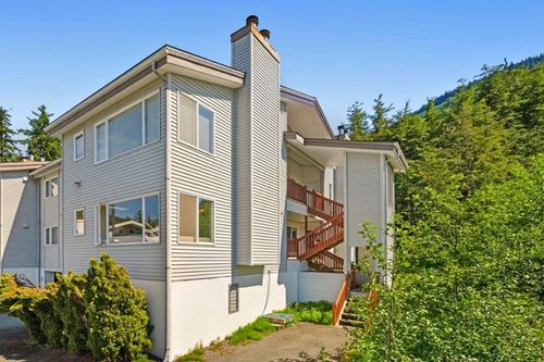 c4-1008 Hooter Ln, Juneau, AK, 99801-9513 | Card Image
