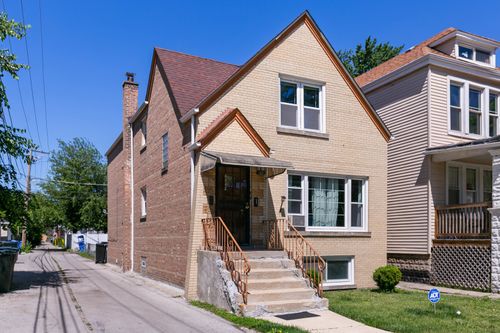 6842 S Campbell Ave, Chicago, IL, 60629-1323 | Card Image