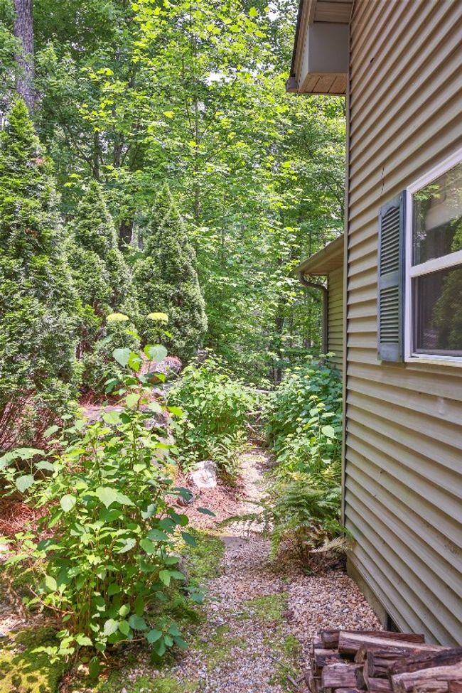 151 Rhododendron Ct, House other with 3 bedrooms, 3 bathrooms and null parking in Sapphire NC | Image 17