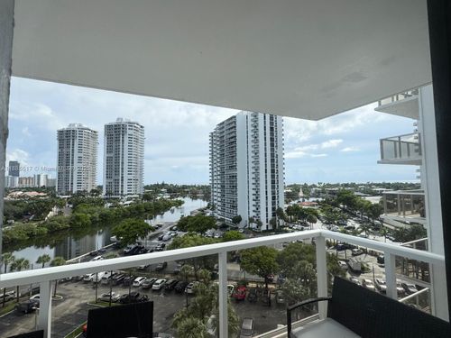 apt-928-3731 N Country Club Dr, Aventura, FL, 33180-1748 | Card Image